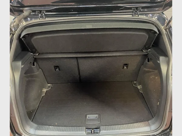 VOLKSWAGEN T-Cross (2022) — foto 7 van 16