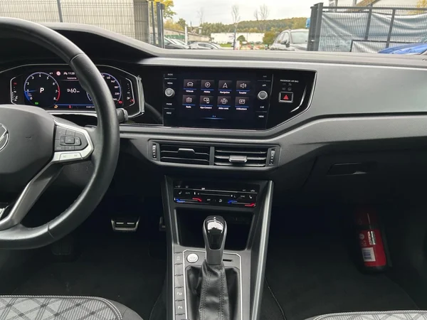 VOLKSWAGEN Taigo (2023) — foto 24 van 24