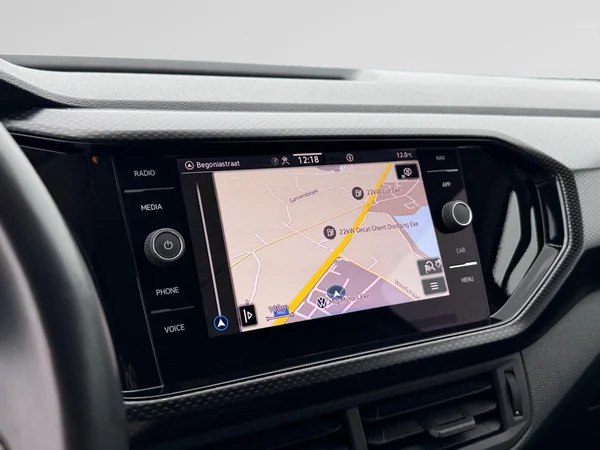 VOLKSWAGEN T-Cross (2023) — foto 6 van 18