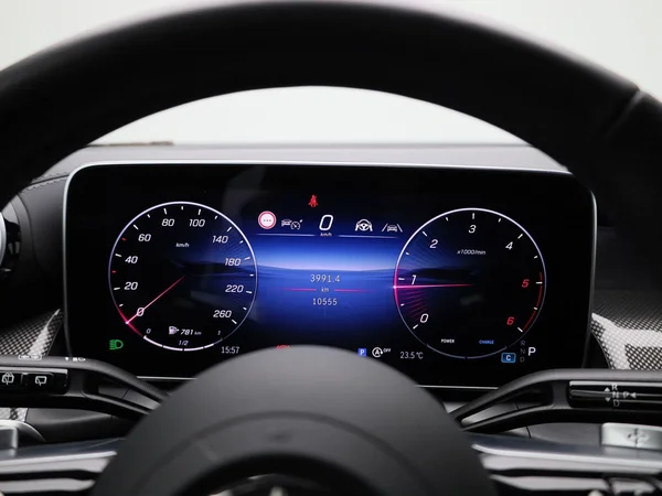 Mercedes-Benz GLC (2025) — foto 2 van 50