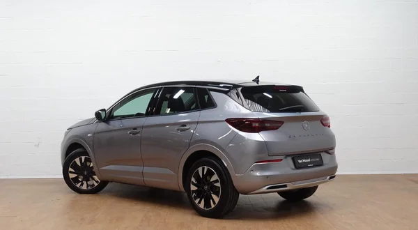 Opel Grandland (2022) — foto 16 van 21