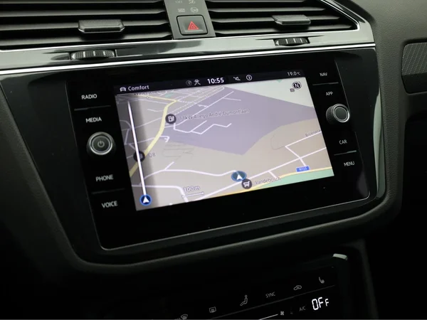 VOLKSWAGEN Tiguan eHybrid (PHEV) (2022) — foto 13 van 24