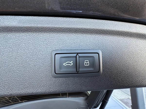 AUDI A3 Sportback PHEV (2025) — foto 14 van 23