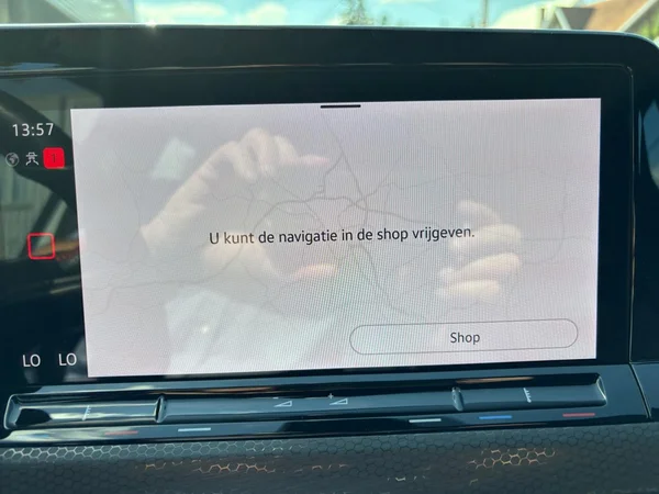 VOLKSWAGEN Golf VIII GTI (2024) — foto 5 van 24