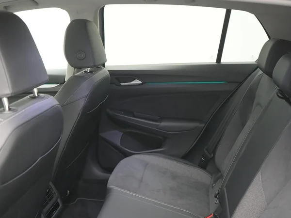 VOLKSWAGEN Golf VIII eHybrid (PHEV) (2026) — foto 4 van 25