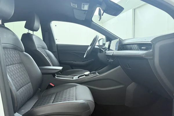 MG MG3 Hybrid+ (HEV) (2025) — foto 21 van 23