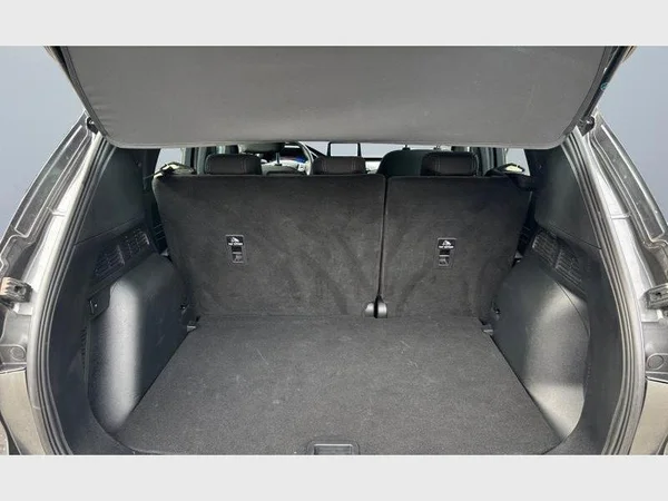 Ford Kuga (2022) — foto 19 van 26