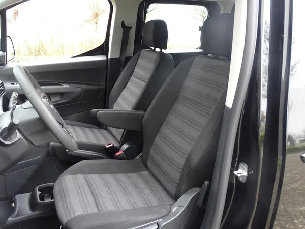 Opel Combo (2023) — foto 3 van 27