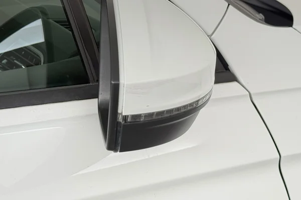 Volkswagen Tiguan (2022) — foto 24 van 37