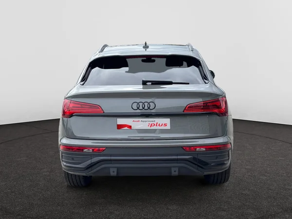 AUDI Q5 Sportback (2025) — foto 16 van 19