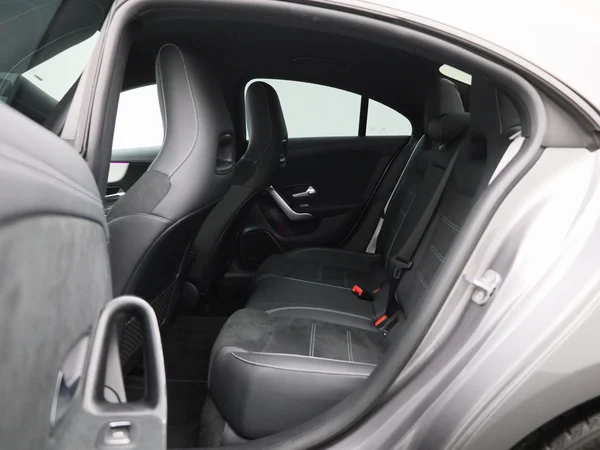 Mercedes-Benz CLA (2025) — foto 4 van 47
