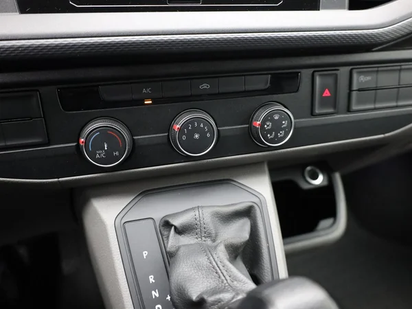 VOLKSWAGEN Transporter T6.1 1000 Fourgon Lwb Dsl (2024) — foto 6 van 16