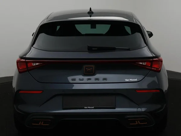 CUPRA Leon e-Hybrid (PHEV) (2023) — foto 26 van 31
