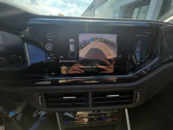 VOLKSWAGEN Polo (2025) — foto 5 van 24