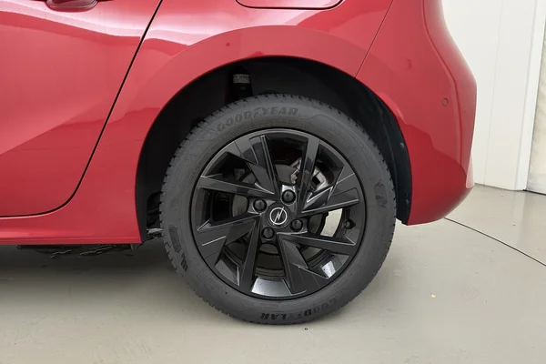 Opel Corsa (2023) — foto 16 van 19