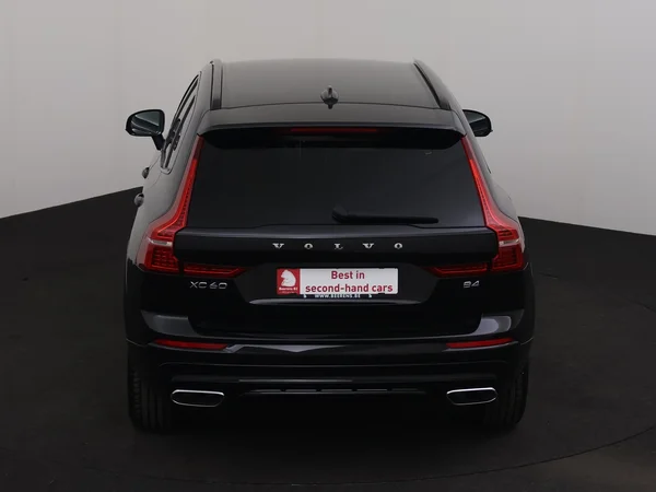 VOLVO XC60 (2021) — foto 28 van 31
