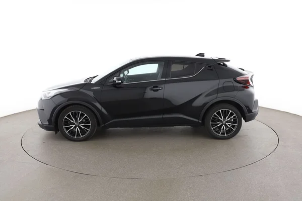 Toyota C-HR (2018) — foto 9 van 16