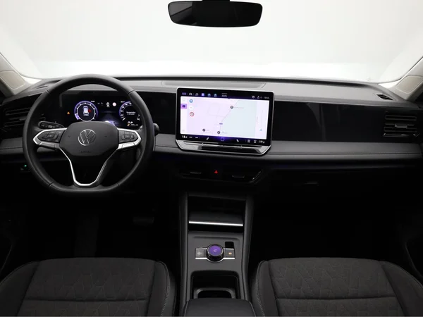 VOLKSWAGEN Tiguan (2024) — foto 22 van 23