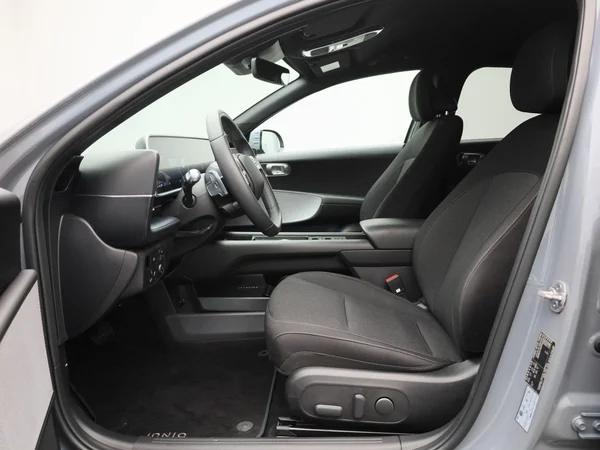 Hyundai IONIQ 6 (2024) — foto 3 van 40