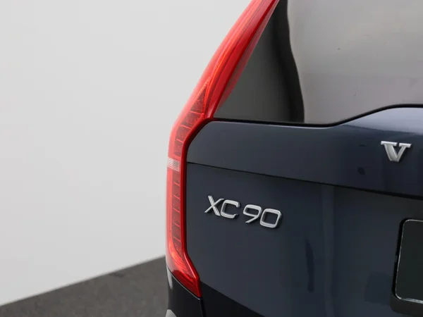 Volvo XC90 (2022) — foto 41 van 49