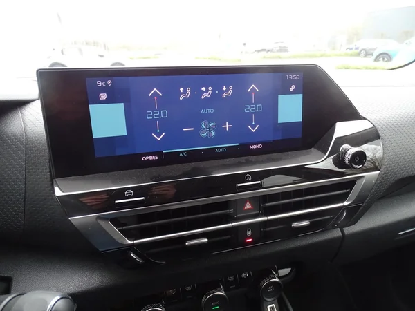 Citroën C4 (2022) — foto 5 van 22
