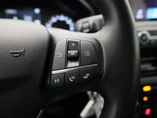 Ford Focus (2022) — foto 7 van 38