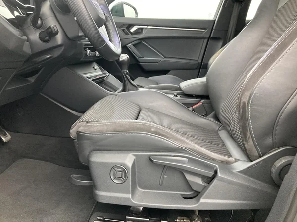 AUDI Q3 (2022) — foto 25 van 36
