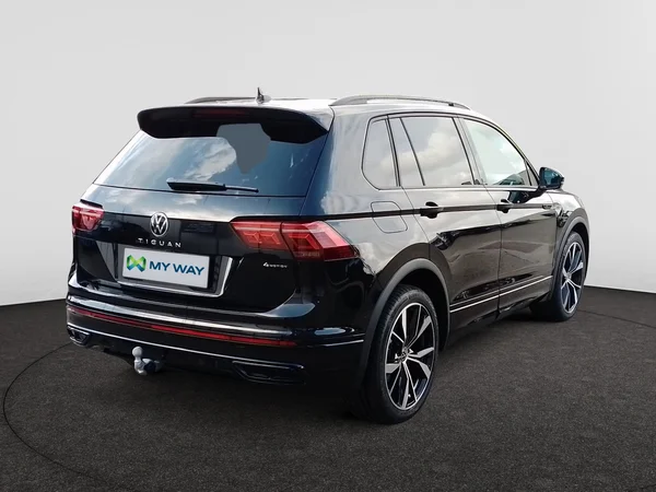 VOLKSWAGEN Tiguan (2025) — foto 8 van 15