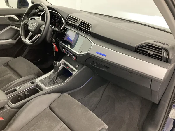 AUDI Q3 (2022) — foto 2 van 39