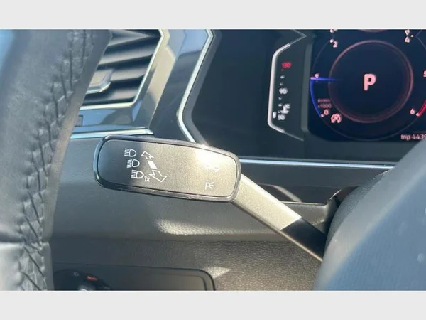 Volkswagen Tiguan (2022) — foto 17 van 29