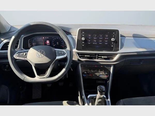 Volkswagen T-Roc (2023) — foto 4 van 29
