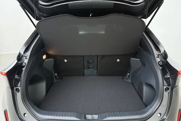 Toyota Yaris Cross Hybrid (HEV) (2026) — foto 12 van 16