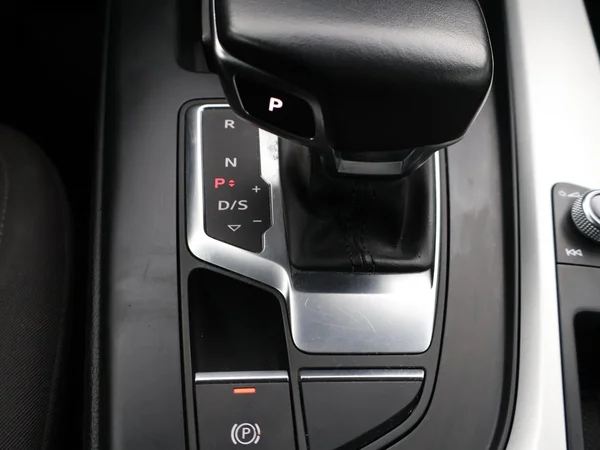 AUDI A4 Avant (2022) — foto 4 van 26