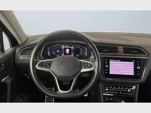 Volkswagen Tiguan (2022) — foto 3 van 29
