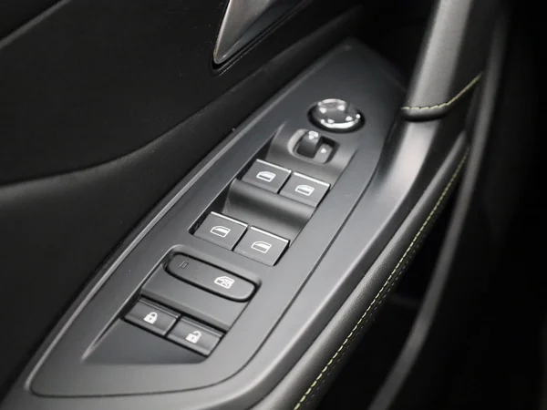 Peugeot 408 (2023) — foto 27 van 47