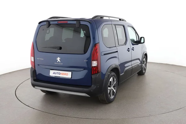Peugeot Rifter (2022) — foto 12 van 16