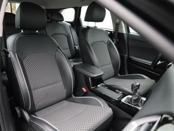 Kia cee'd (2023) — foto 32 van 41
