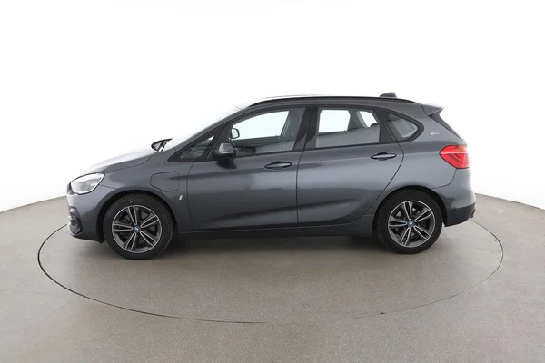 BMW 2-serie (2019) — foto 9 van 16