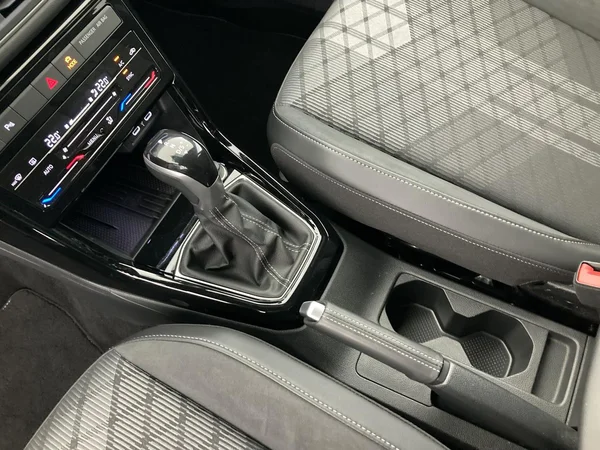 VOLKSWAGEN T-Cross (2025) — foto 16 van 36