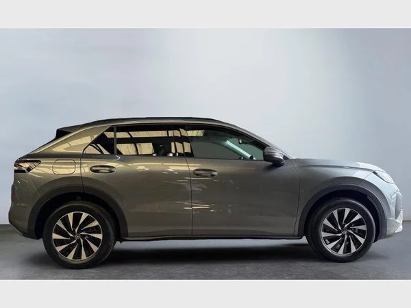 Volkswagen T-Roc (2026) — foto 21 van 22