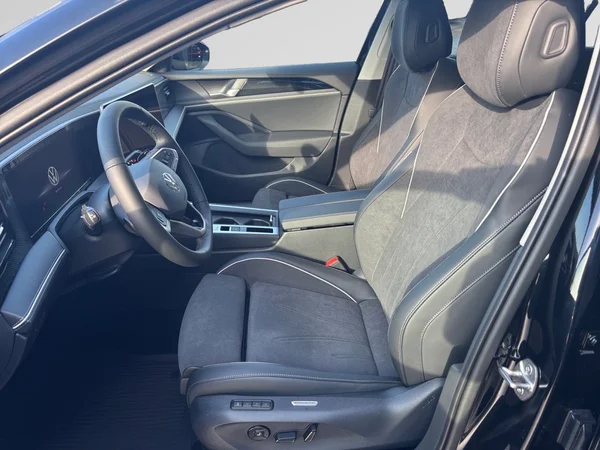 VOLKSWAGEN Passat Variant (2026) — foto 4 van 12