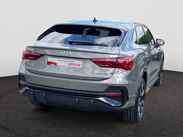 AUDI Q3 Sportback (2025) — foto 16 van 20