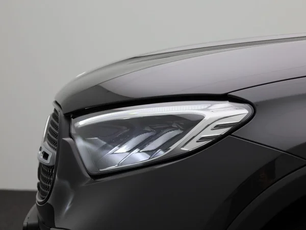 Mercedes-Benz GLC (2025) — foto 8 van 51
