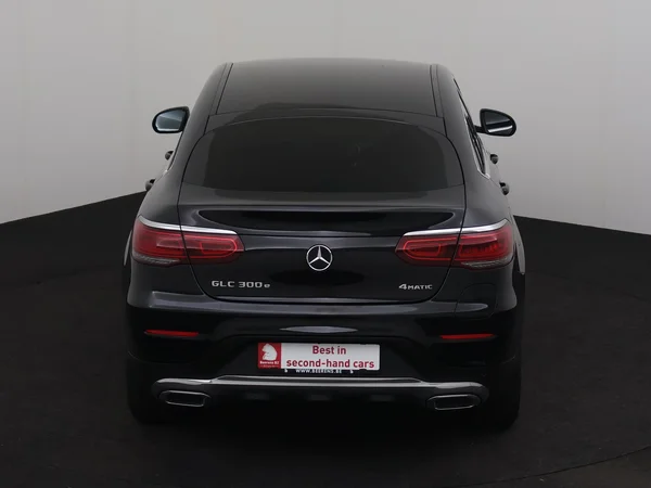MERCEDES GLC 300 (2021) — foto 29 van 32
