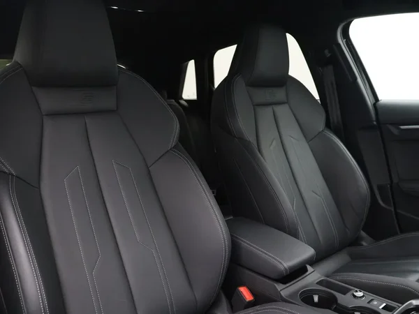 Audi A3 (2025) — foto 11 van 26