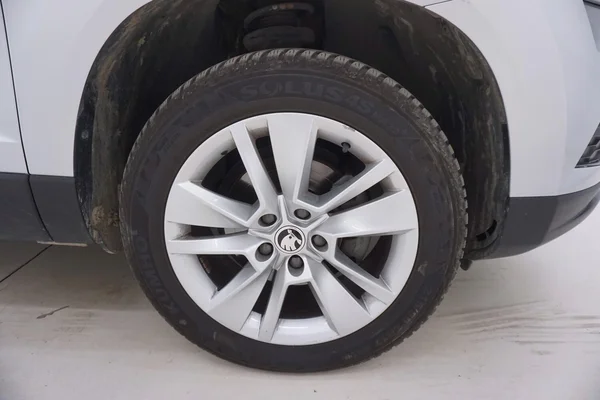 Skoda Karoq (2019) — foto 9 van 29