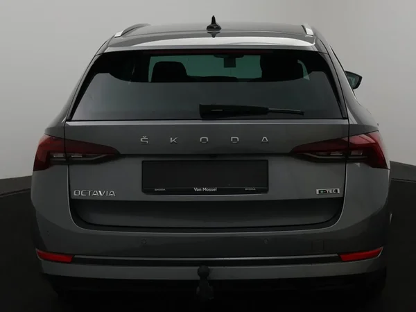 Škoda Octavia (2024) — foto 5 van 24