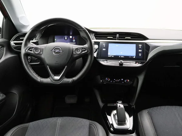 Opel Corsa-e (2022) — foto 35 van 37