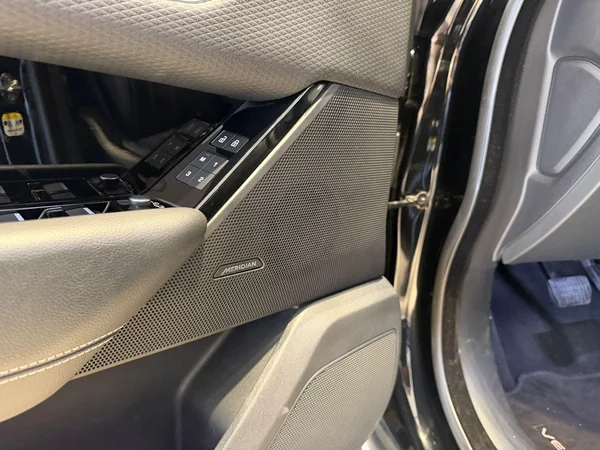 Land Rover Range Rover Velar (2021) — foto 16 van 28