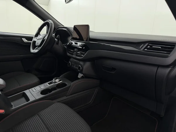 FORD Kuga (2023) — foto 3 van 29